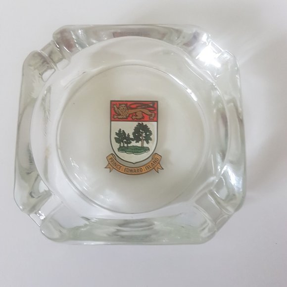 Prince Edward Island Ashtray Clear Souvenir - Picture 7 of 8